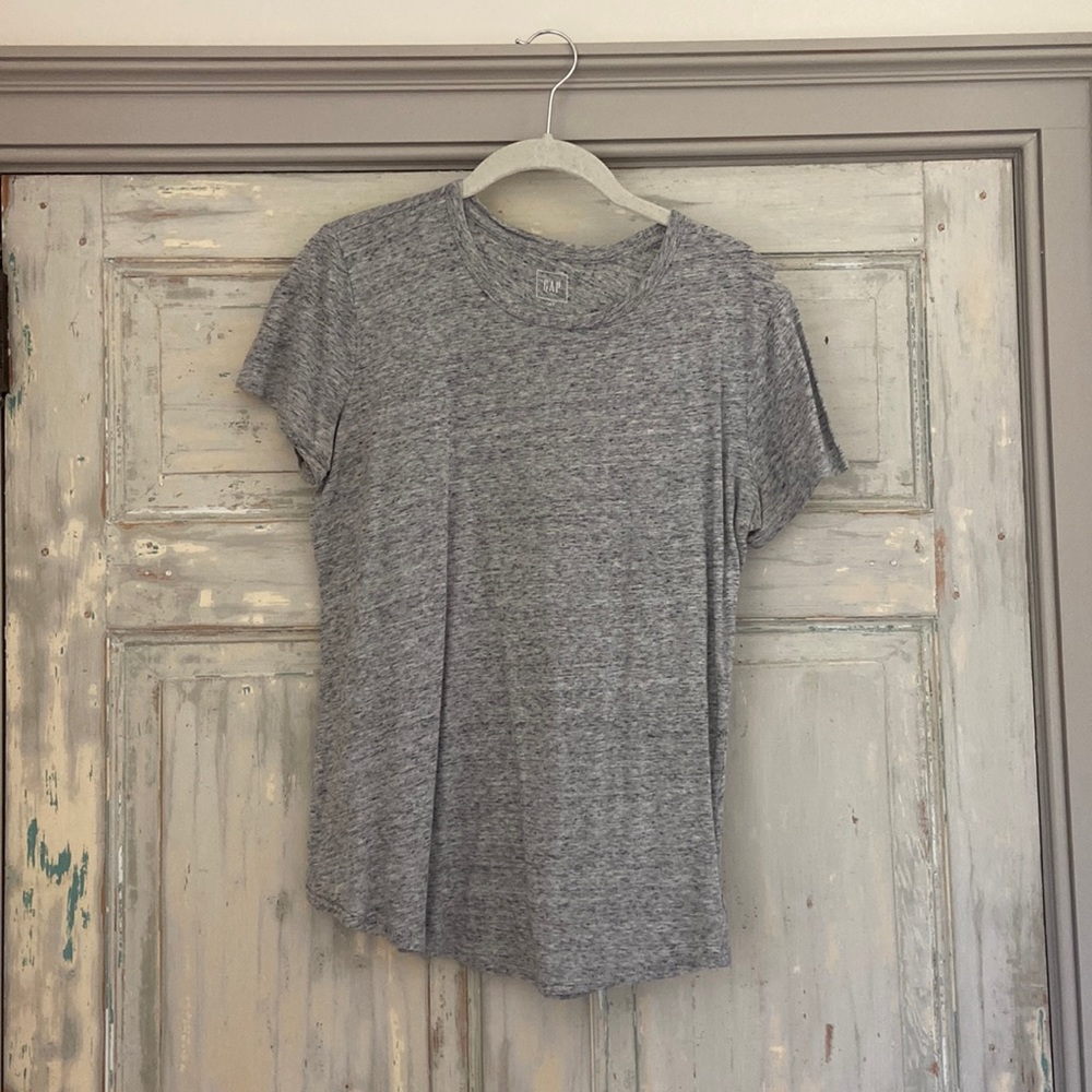 gap grey heather t-shirt
